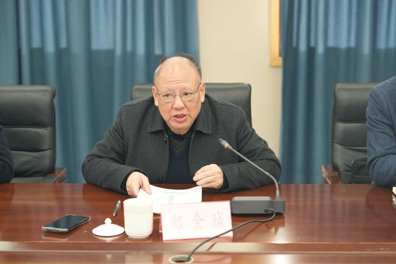 【凝聚“五老”智慧，共繪育人新篇】市教委關(guān)工委中職分會(huì)第四片區(qū)工作研討會(huì)在重慶市經(jīng)貿(mào)中等專業(yè)學(xué)校成功召開